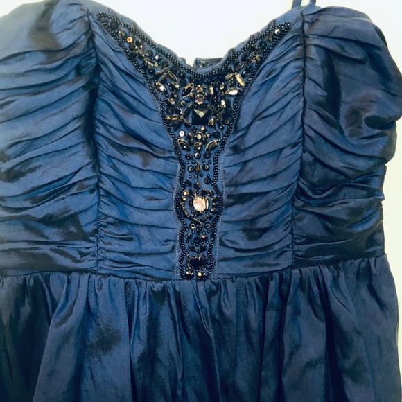 Gorgeous Oleg Cassini size 10 dress beaded bodice - Picture 2 of 8